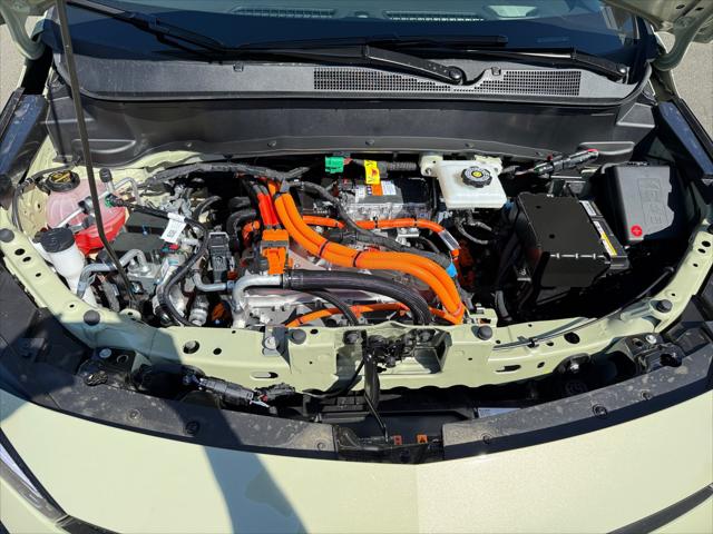 2027 Chevrolet Bolt LT FWD