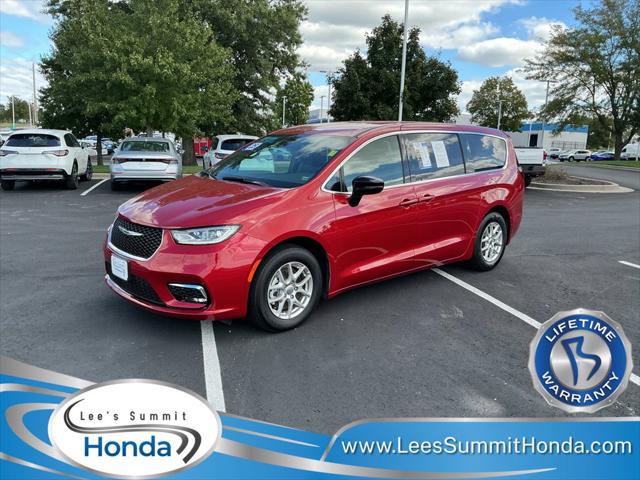 2025 Chrysler Pacifica Select for sale in Lees Summit, MO