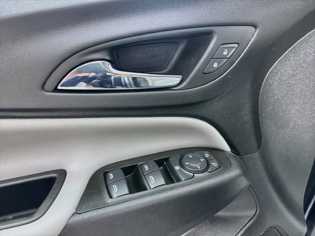 Used 2022 Chevrolet Equinox FWD LS For Sale in Olive Branch, MS