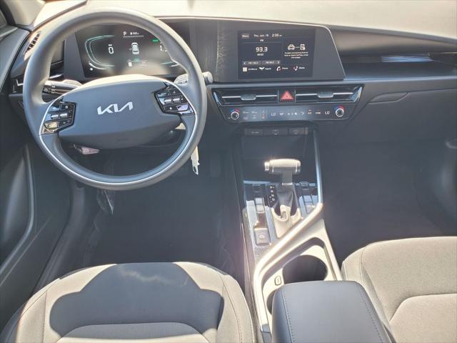 2025 Kia Niro LX