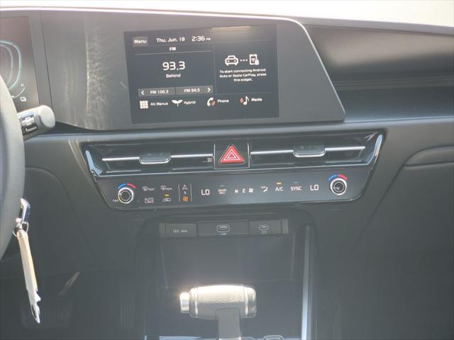 2025 Kia Niro LX