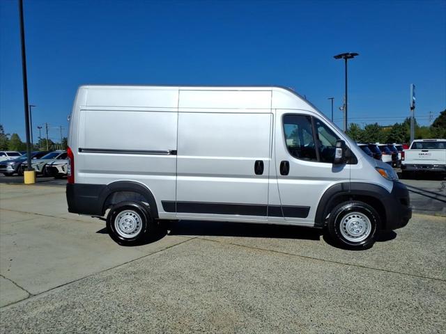 2026 Ram ProMaster Cargo Van Tradesman High Roof 136 WB w/Pass Seat