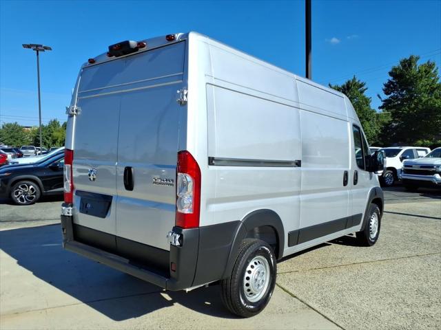 2026 Ram ProMaster Cargo Van Tradesman High Roof 136 WB w/Pass Seat