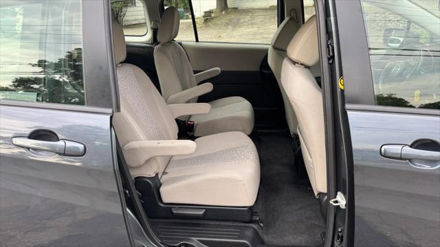 2012 Mazda Mazda5 Sport