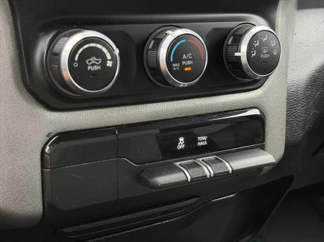 2020 Ram 1500 Big Horn Crew Cab 4x4 57 Box