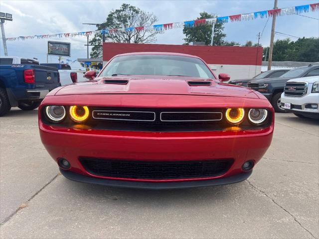 2017 Dodge Challenger SXT Plus