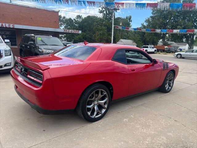 2017 Dodge Challenger SXT Plus