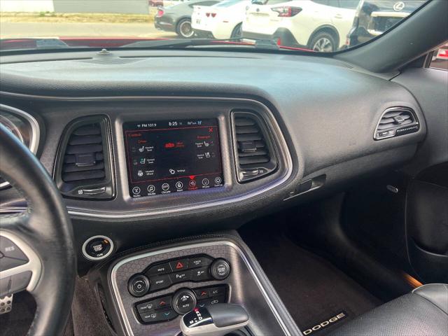 2017 Dodge Challenger SXT Plus