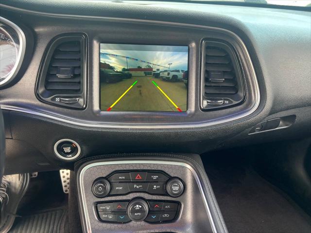 2017 Dodge Challenger SXT Plus