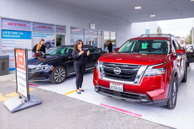 2023 Nissan Sentra SR Xtronic CVT