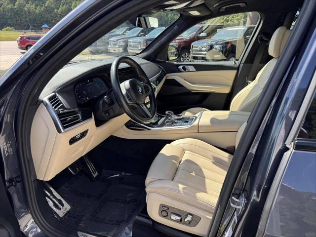 2021 BMW X7 M50i