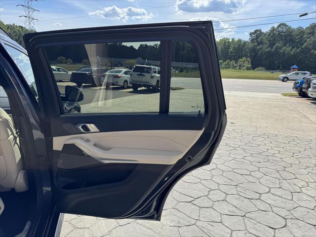 2021 BMW X7 M50i