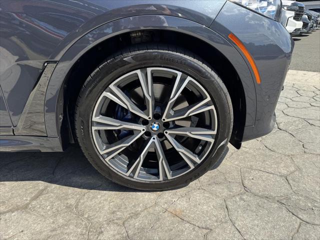 2021 BMW X7 M50i