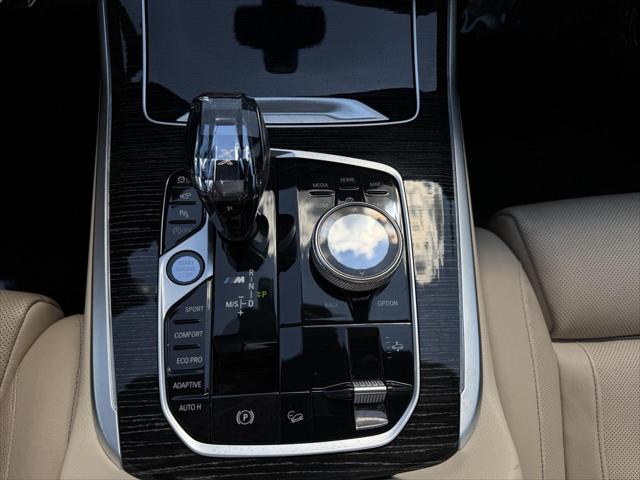 2021 BMW X7 M50i