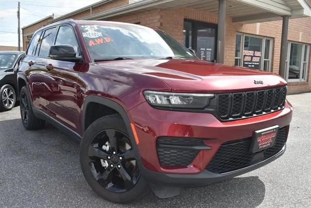 2023 Jeep Grand Cherokee Altitude 4x4 for sale in Dallastown, PA