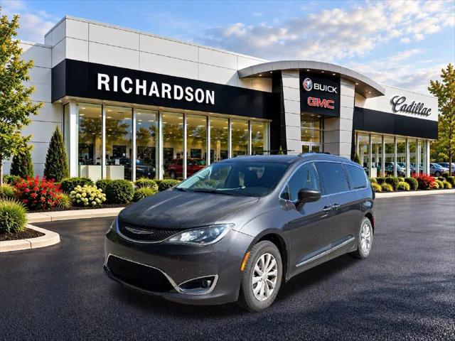 2019 Chrysler Pacifica Touring L for sale in Midland, MI