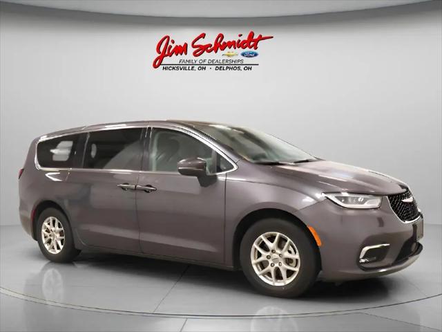 2023 Chrysler Pacifica Touring L for sale in Hicksville, OH