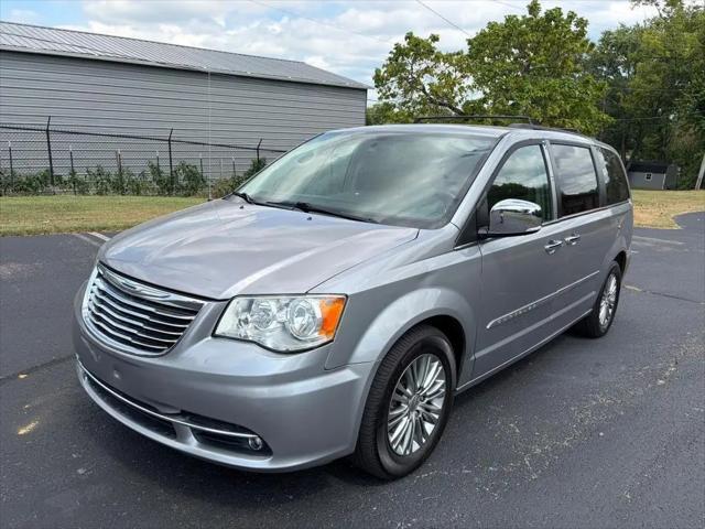 2016 Chrysler Town & Country Touring-L Anniversary Edition for sale in Nashville, TN