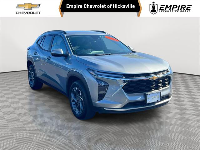 2024 Chevrolet Trax FWD LT for sale in Hicksville, NY