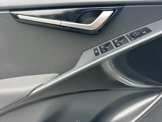 2025 Kia Niro LX