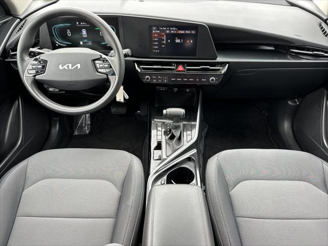 2025 Kia Niro LX