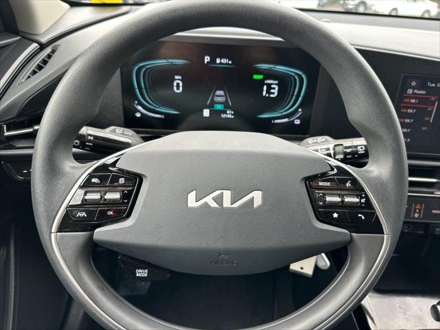 2025 Kia Niro LX