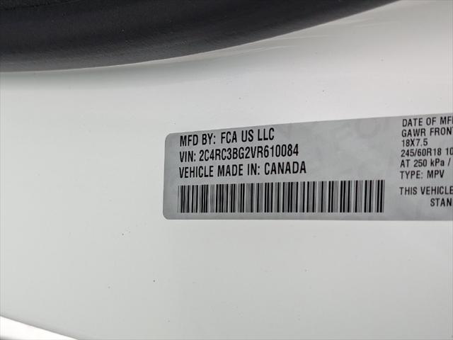 2027 Chrysler Pacifica Select AWD