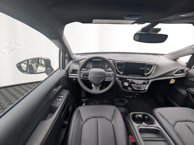 2027 Chrysler Pacifica Select AWD