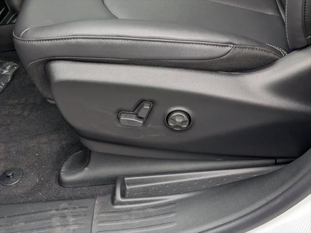 2027 Chrysler Pacifica Select AWD