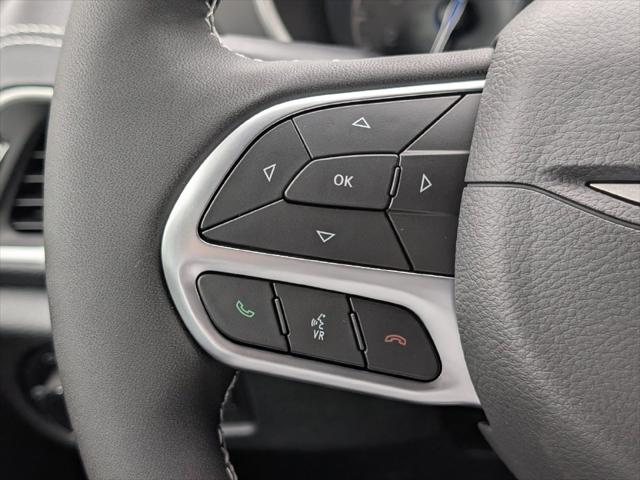 2027 Chrysler Pacifica Select AWD