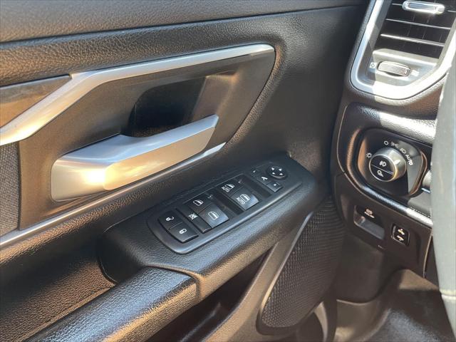 2019 Ram 1500 Big Horn/Lone Star Crew Cab 4x4 57 Box