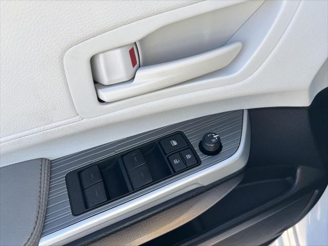 Used 2025 Toyota Sienna LE For Sale in Jackson, MI