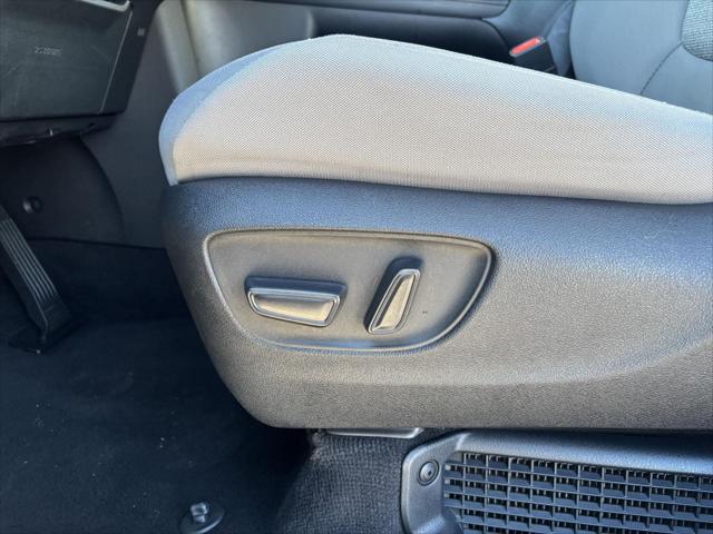 Used 2025 Toyota Sienna LE For Sale in Jackson, MI