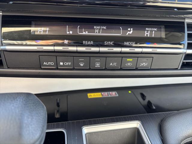 Used 2025 Toyota Sienna LE For Sale in Jackson, MI