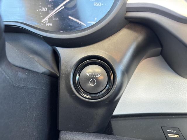 Used 2025 Toyota Sienna LE For Sale in Jackson, MI