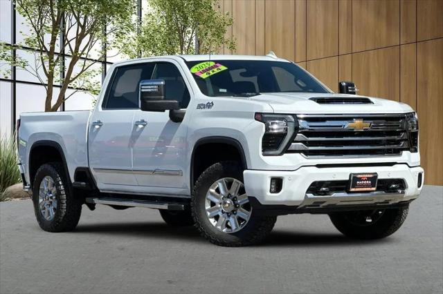2025 Chevrolet Silverado 2500HD 4WD Crew Cab Standard Bed High Country for sale in Madera, CA