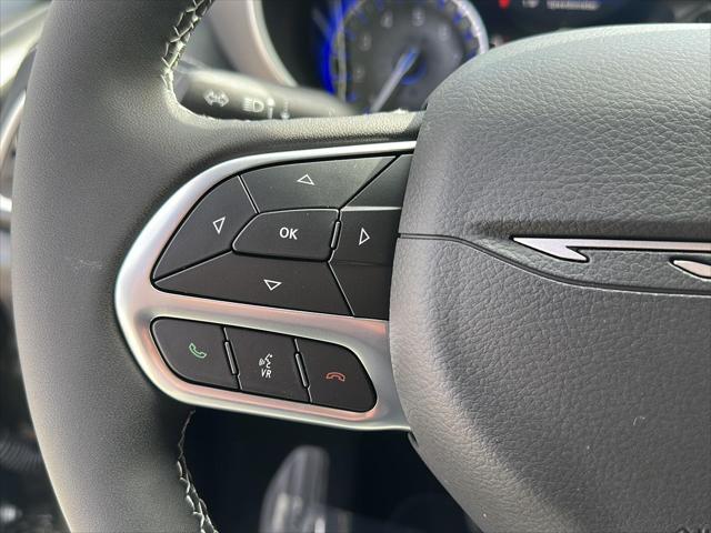 2027 Chrysler Pacifica Select AWD