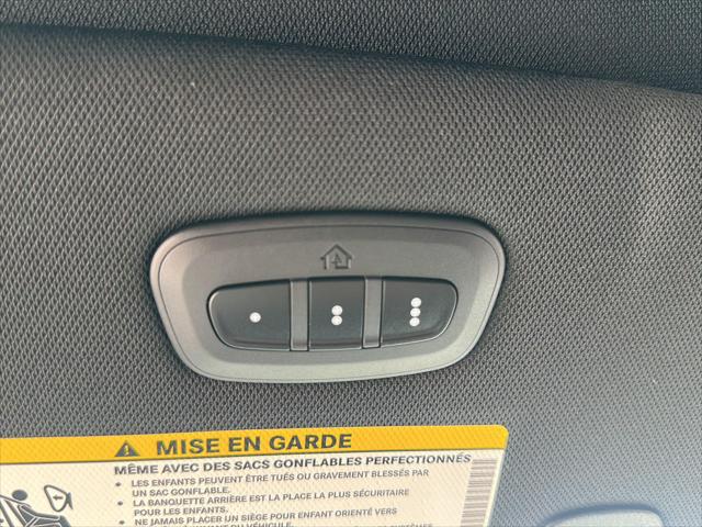 2027 Chrysler Pacifica Select AWD