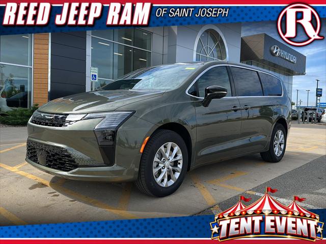2027 Chrysler Pacifica Select AWD for sale in Saint Joseph, MO