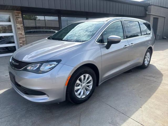 2017 Chrysler Pacifica Touring for sale in Somerset, WI