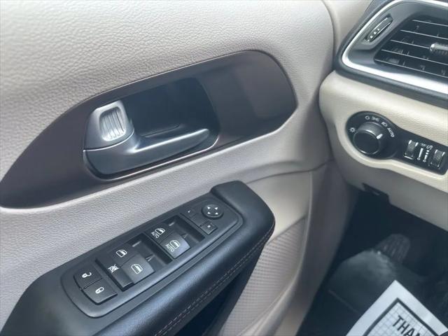 2017 Chrysler Pacifica Touring