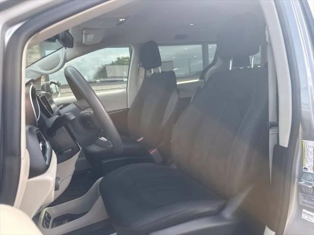 2017 Chrysler Pacifica Touring