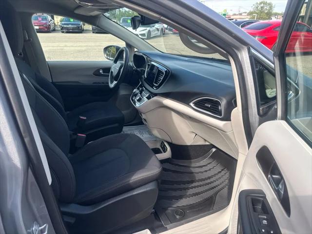 2017 Chrysler Pacifica Touring