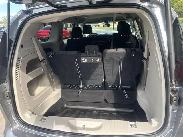 2017 Chrysler Pacifica Touring