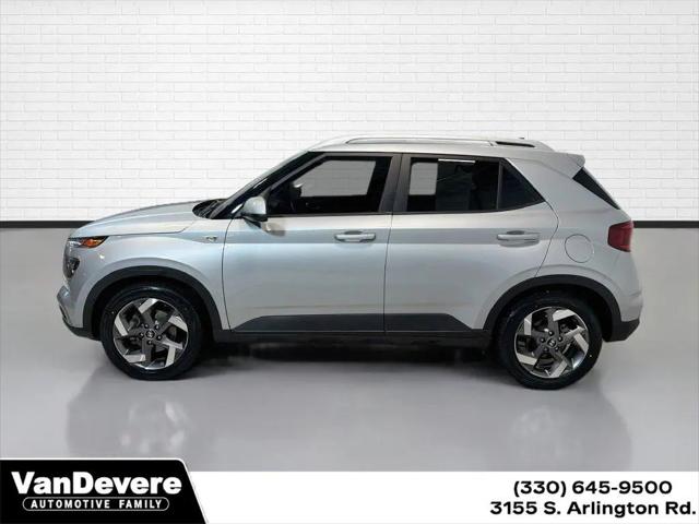2022 Hyundai Venue SEL for sale in Akron, OH