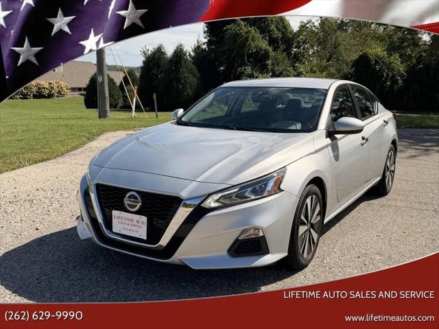 2022 Nissan Altima SV FWD for sale in West Bend, WI