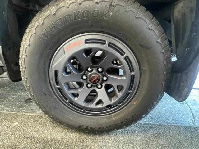 2025 Nissan Frontier Crew Cab PRO-4X 4x4