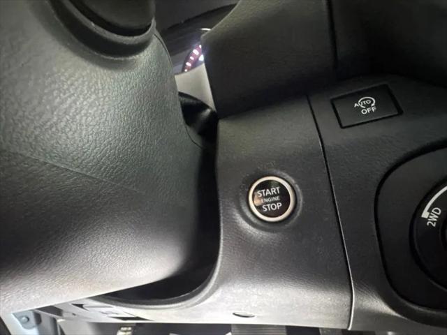 2025 Nissan Frontier Crew Cab PRO-4X 4x4