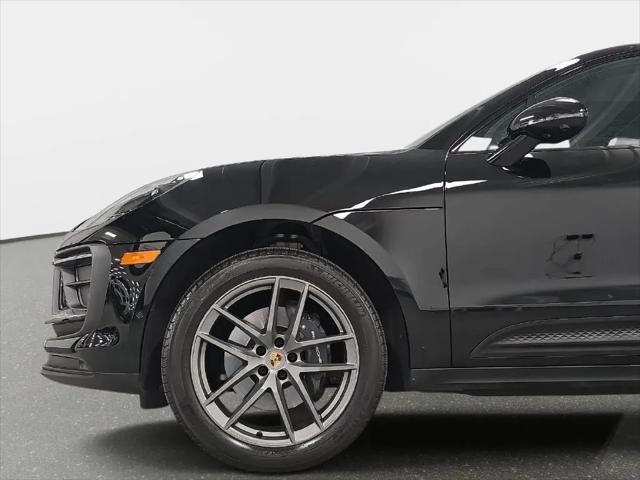 2023 Porsche Macan Macan