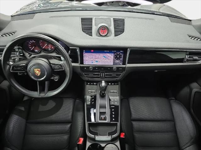 2023 Porsche Macan Macan
